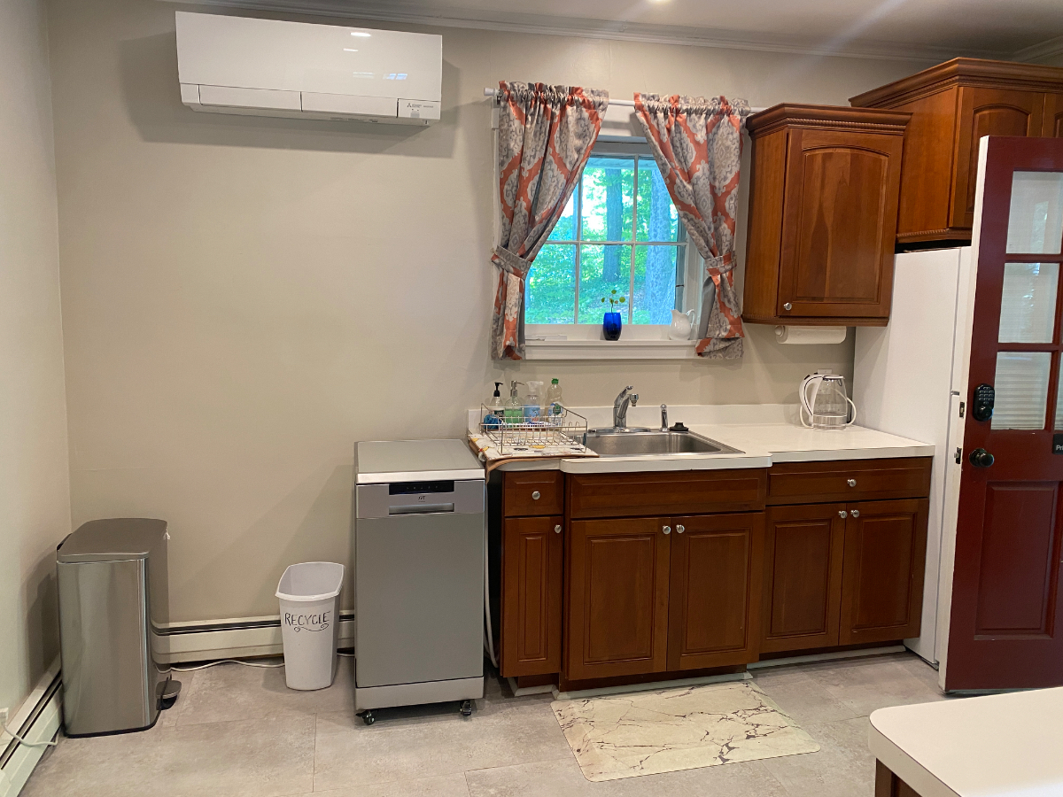1Br  Apartment in Historic Home Close to Downtown w/ Wooded Trails - Photo 9
