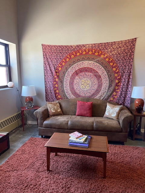 SERENDIPITY SUITES - Luxury Furnished Apartments in Del Norte CO - Flexibility / Convenience / Style Apt 207
