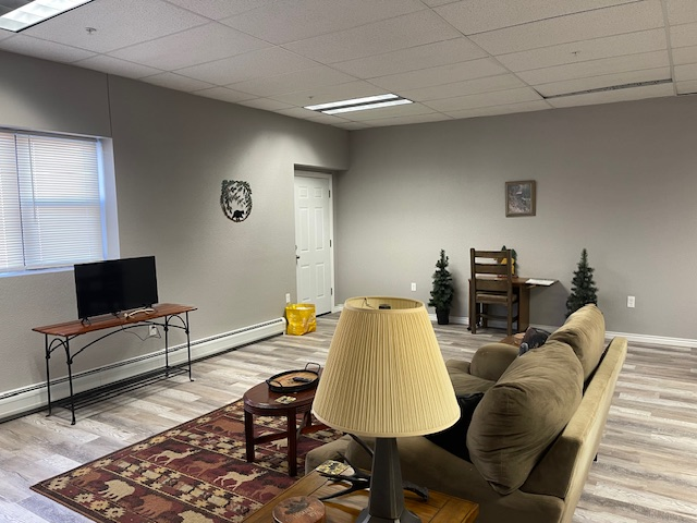 SERENDIPITY SUITES - Luxury Furnished Apartments in Del Norte CO - Flexibility / Convenience / Style Apt 110