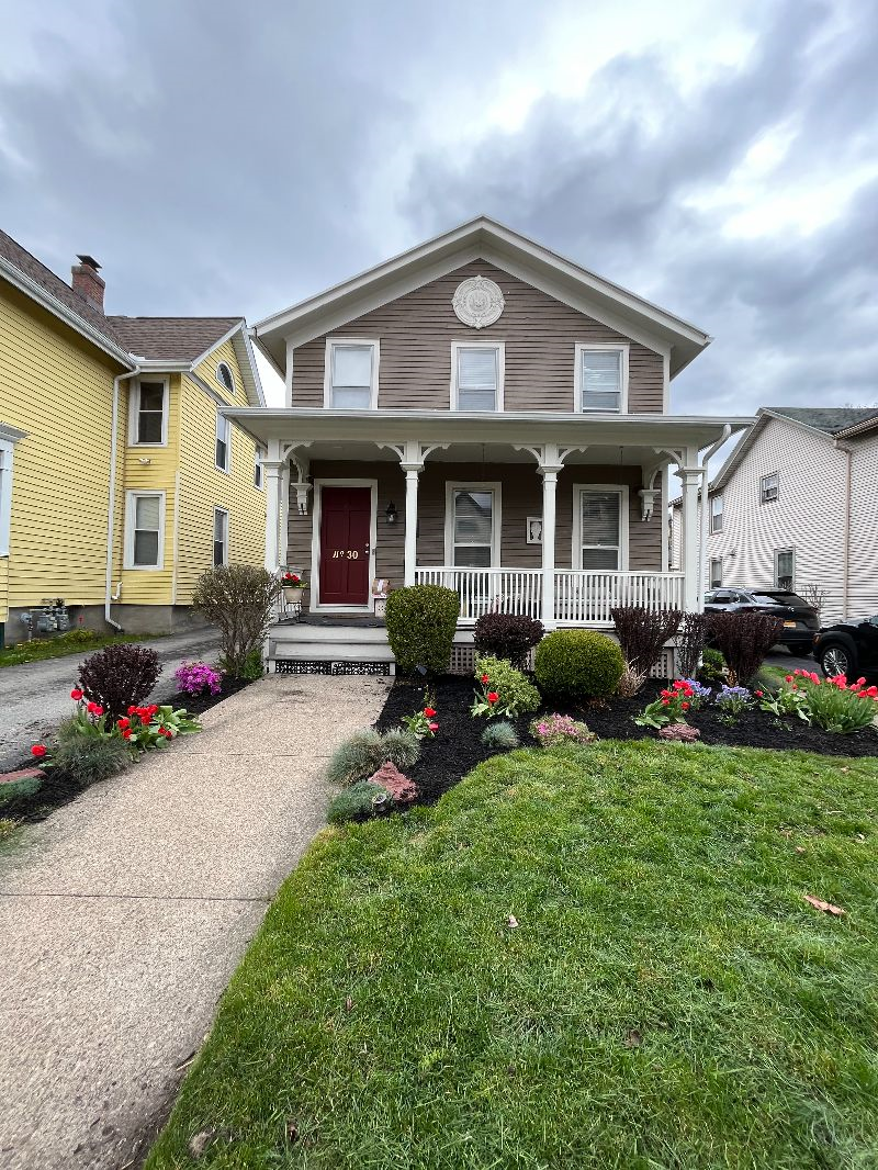 Cozy 2 Bedroom Apartment in Historic Neighborhood - Photo 9