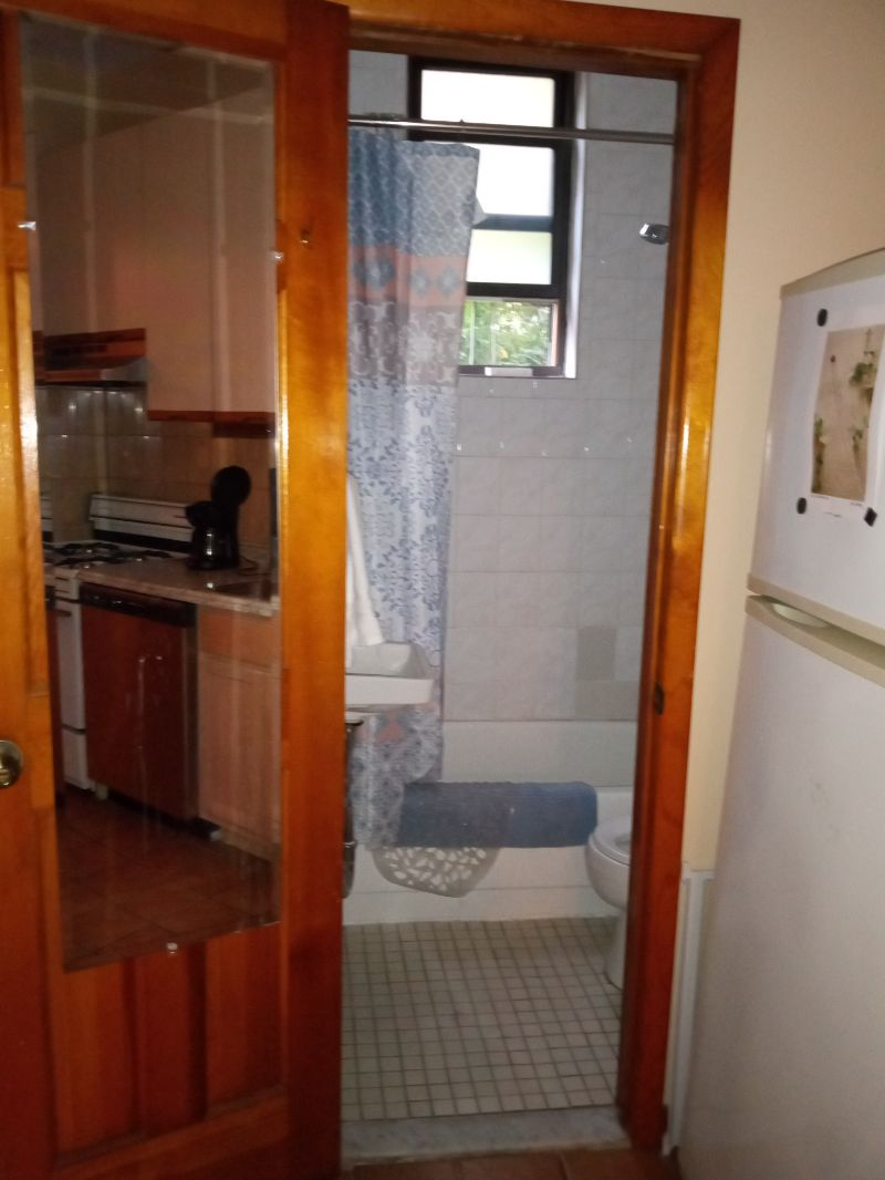 NYC UES Studio with private garden - Photo 4