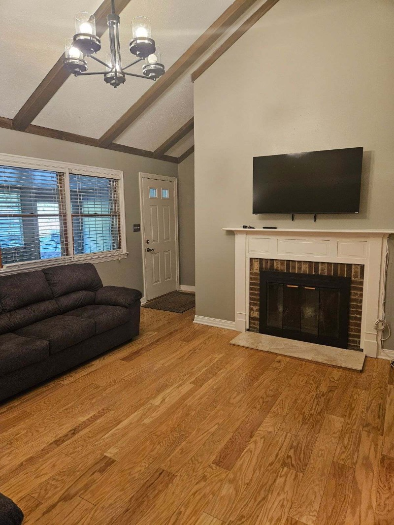 Private room in townhouse. Bridgeport WV - Photo 1