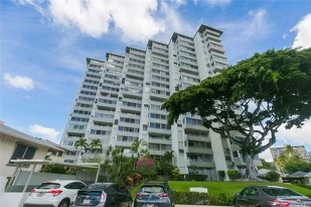 Condo in the Heart of Honolulu - Photo 2