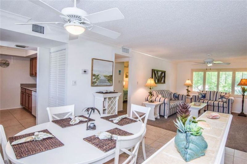 Siesta Key 1brm Condo - Easy Beach Access - Photo 11