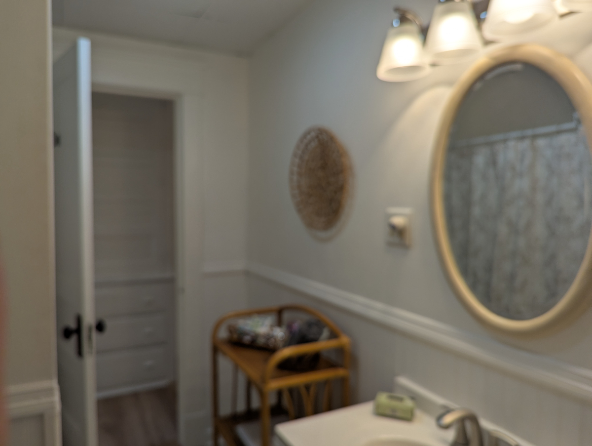 1 bedroom Downtown Apartment -Perfect Location - Photo 12