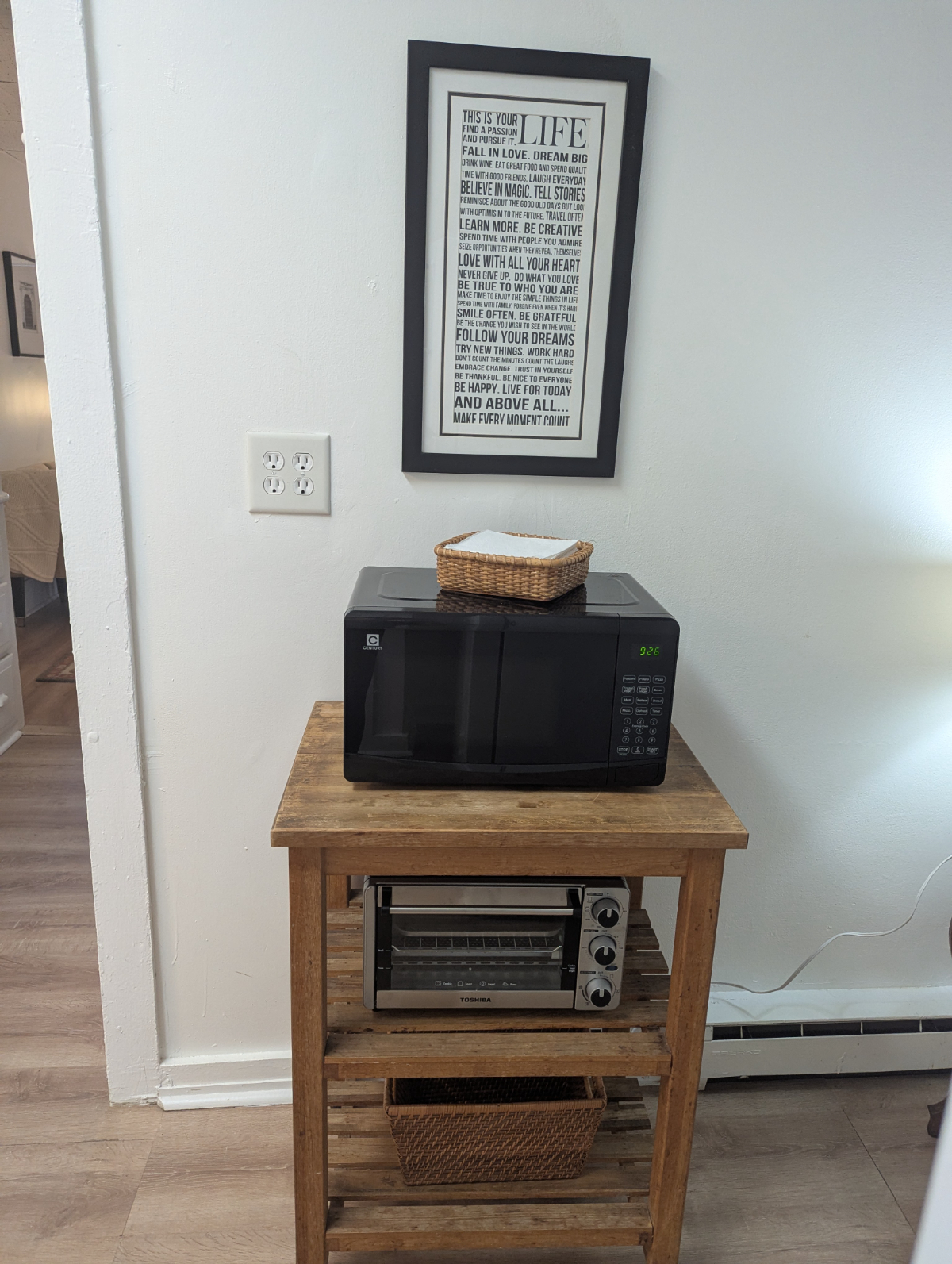 1 bedroom Downtown Apartment -Perfect Location - Photo 6