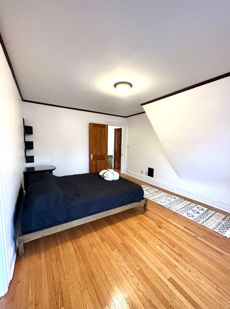 Utica Upstate Escape - Photo 12