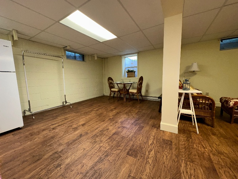 Safe Neighborhood,  clean, convenient everything included - Photo 4
