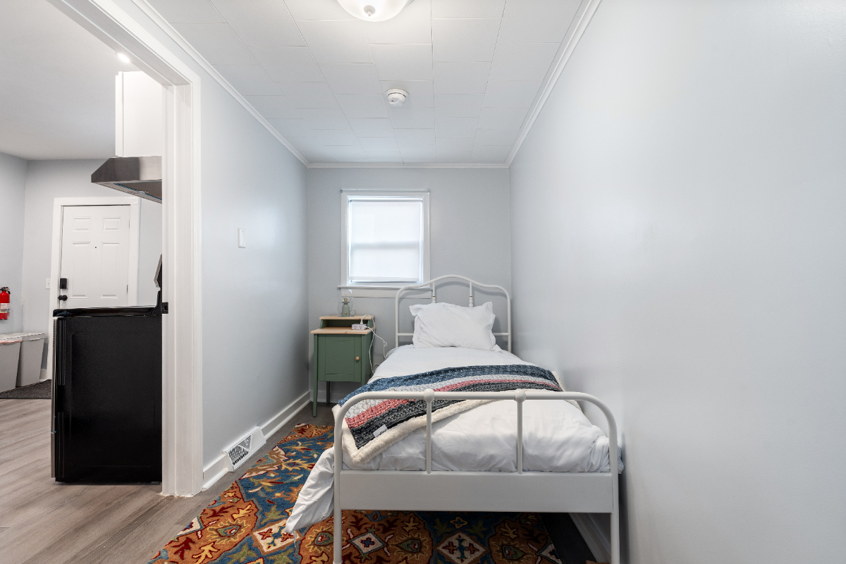 Ebeling House Floor 2 Master Bedroom - Photo 2
