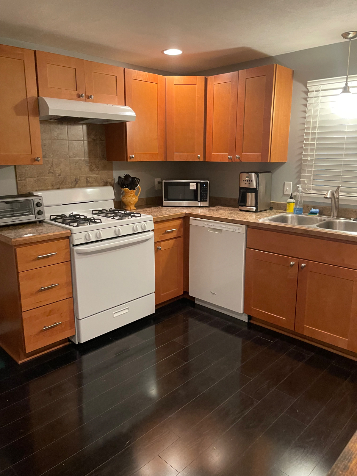 Comfortable and Convenient Apartment Rental in Syracuse NY - Photo 2