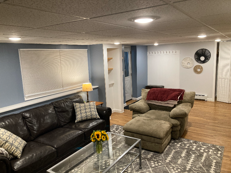 Spacious 1-Bed Private Apartment w/ Laundry - Photo 5