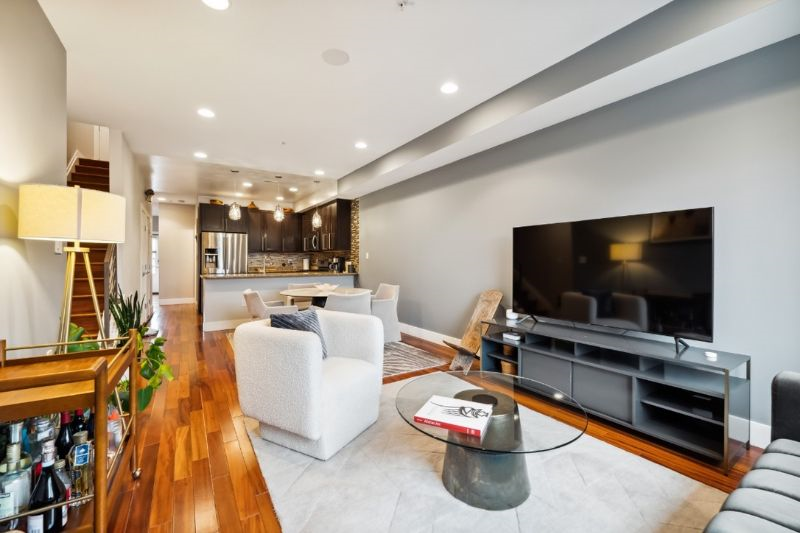 Lower Level Room - Photo 5