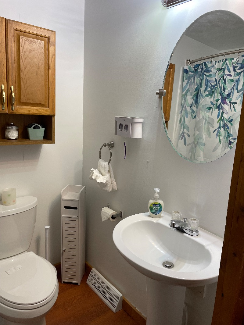 Cozy Nook 1 Near Hospitals and Franciscan University - Photo 10