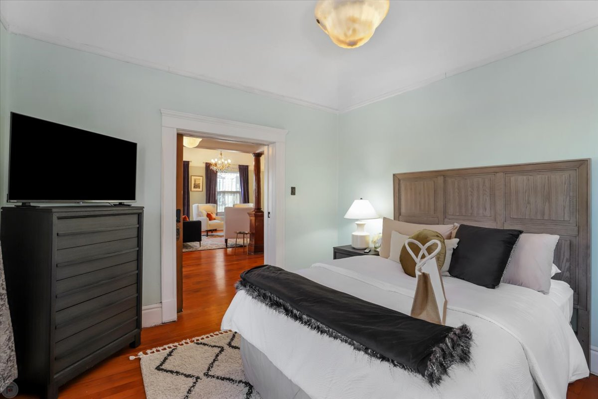 Walking Distance to St Joesephs Magnificent Magnolia Estate Home Rose - Photo 3