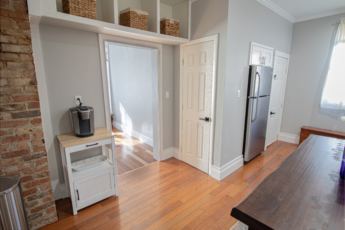 Charming Saratoga 1 Bedroom Fully Furnished Unit - Photo 7