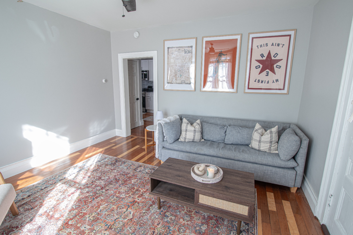 Charming Saratoga 1 Bedroom Fully Furnished Unit - Photo 2
