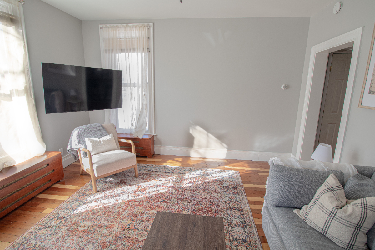 Charming Saratoga 1 Bedroom Fully Furnished Unit - Photo 10