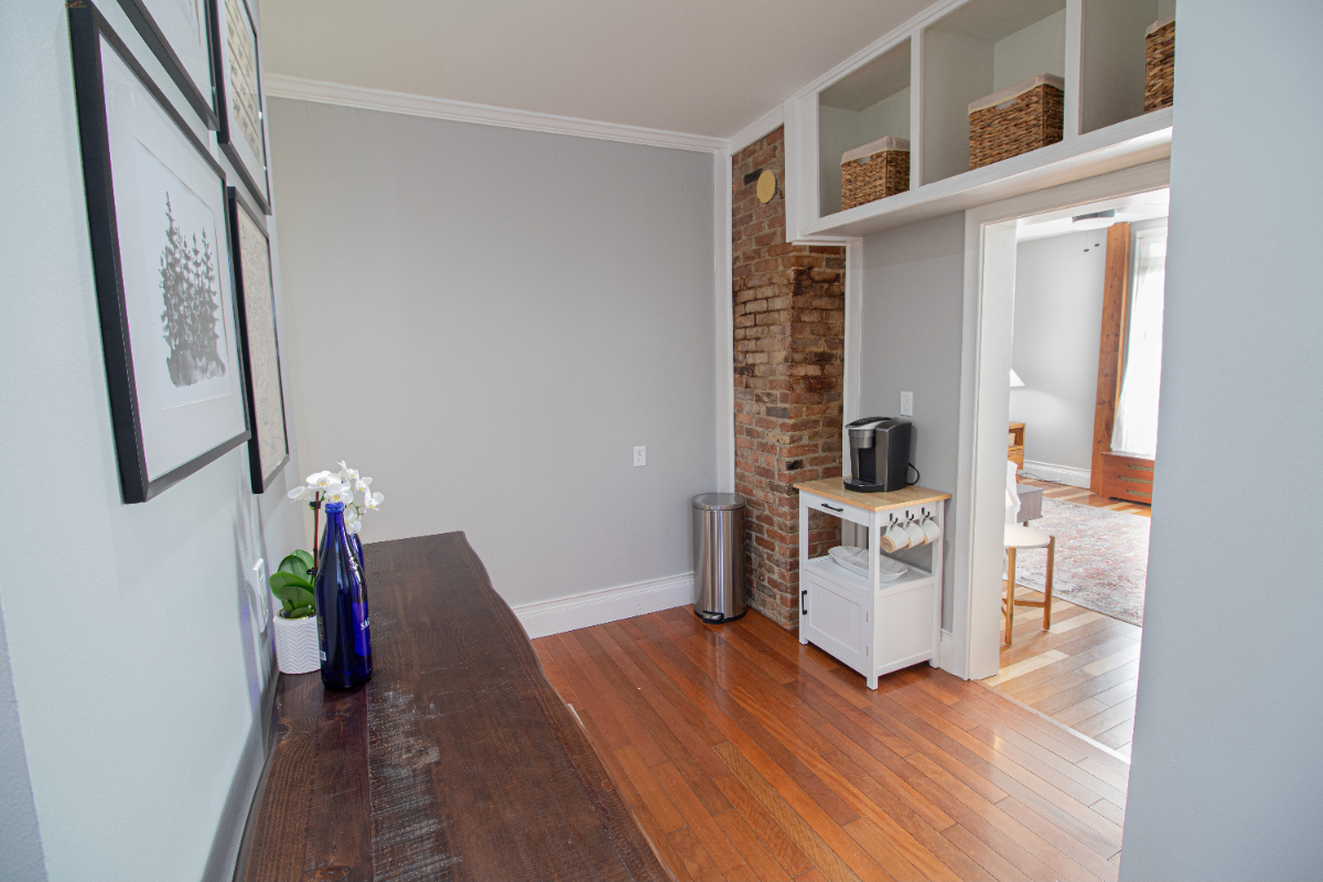 Charming Saratoga 1 Bedroom Fully Furnished Unit - Photo 8