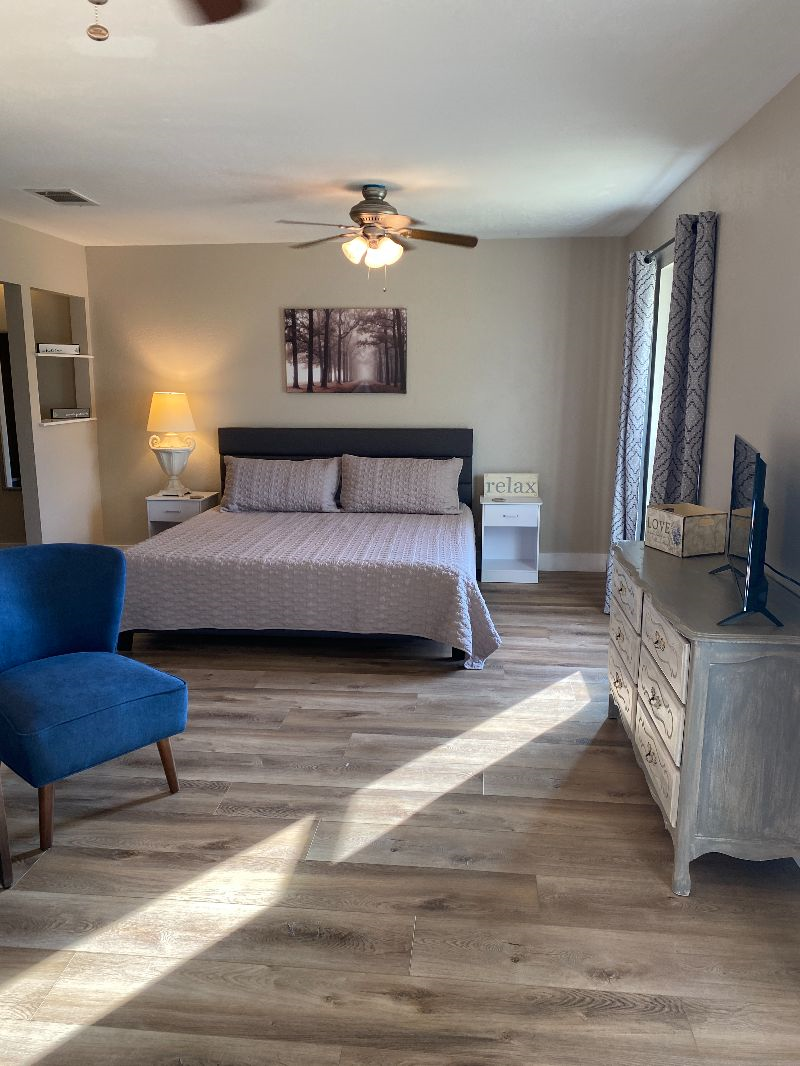 Comfortable 3/2 With Huge Fenced Backyard and Brand New Furnishings - Photo 12