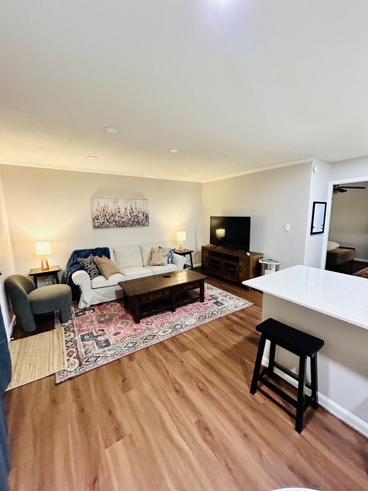 Montrose Place Apt. No. 5 - 1bed/1bath