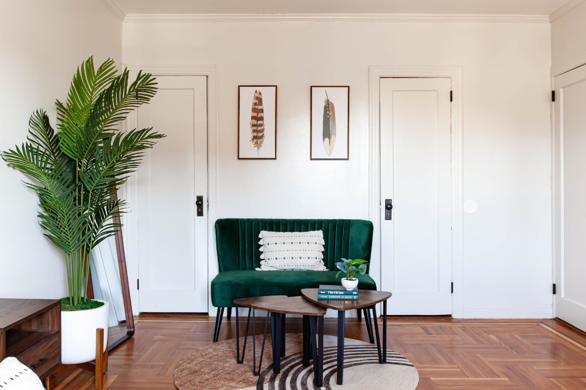 Sunny, Spacious 4-Bedroom, 2-Bath Home with Chic Decor - Photo 7