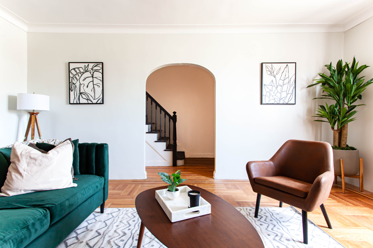 Sunny, Spacious 4-Bedroom, 2-Bath Home with Chic Decor - Photo 1