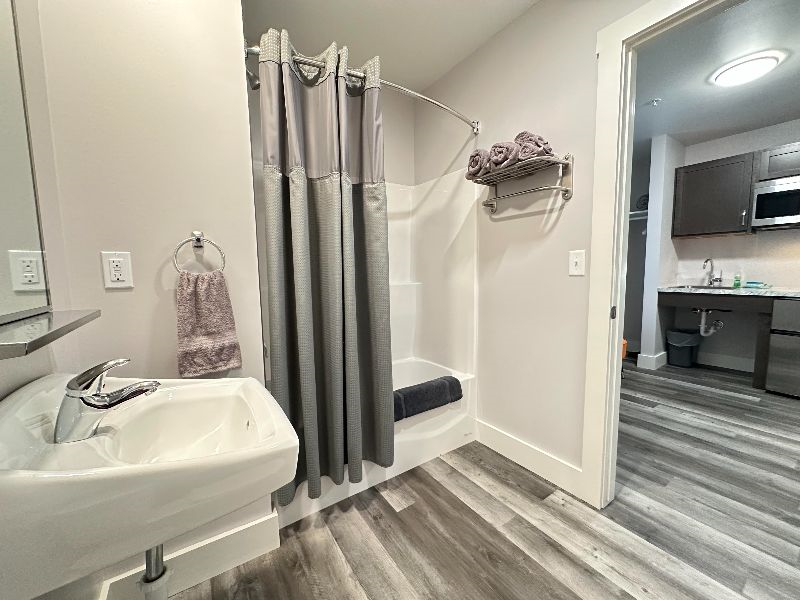 Studio Suite w/ Kitchenette - Safe for Nurses - Photo 12