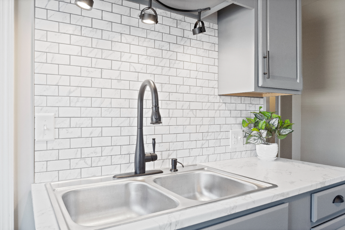 Studio Suite w/ Kitchenette - Safe for Nurses - Photo 2