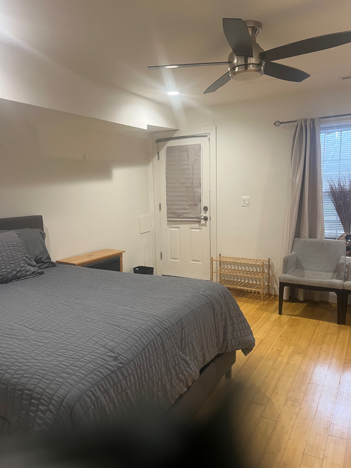 2 Level, SHARED CONDO - Furnished ROOM w/ PRIVATE Bath in 2 BD, 2.5 BA - Photo 9