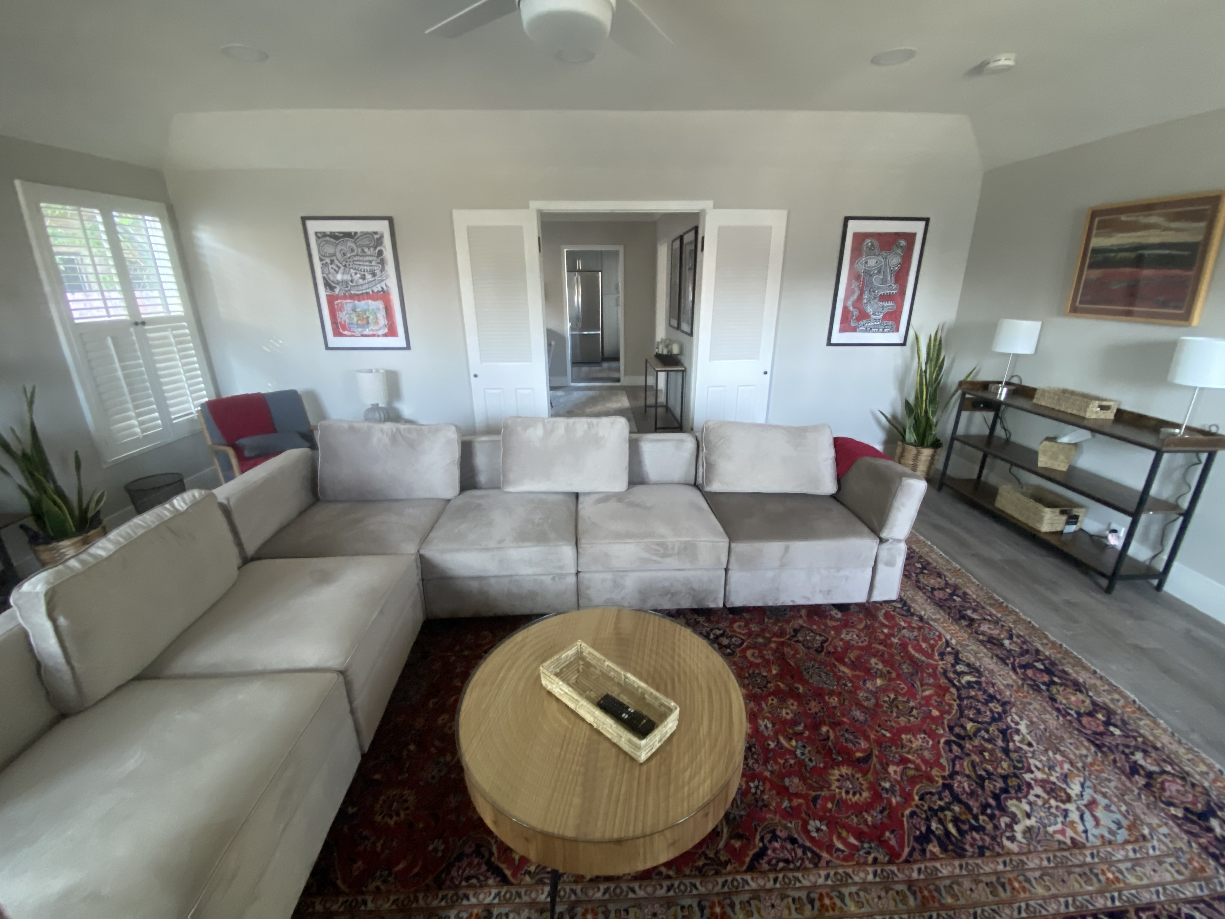 Charming South LA Retreat in Historic Leimert Park - Modern Updates with Classic Charm - Private Yard and Patio - Photo 4