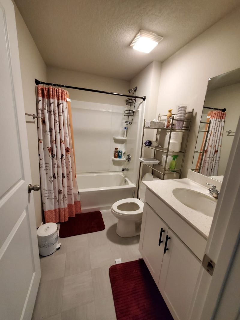 Beautiful Ranch Home in Pleasant Hill - Room Rental with Shared Amenities and Convenient Location Room 1