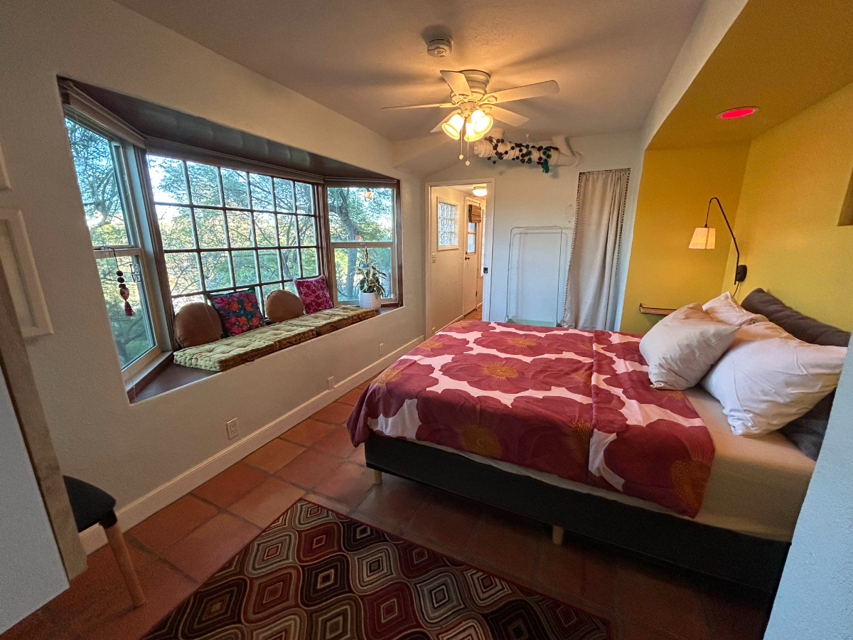 Zen Studio In Mission Hills - Photo 1