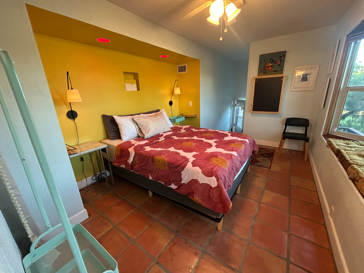 Zen Studio In Mission Hills - Photo 6