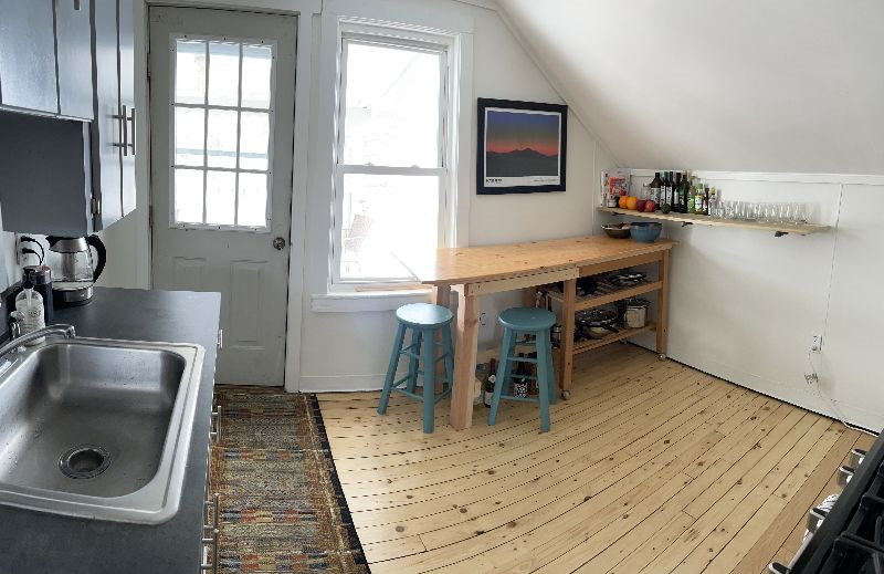 newly redone private 1-bedroom apt -  walk or bike to UVM medical center - Photo 6