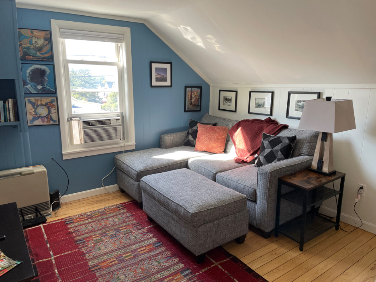 newly redone private 1-bedroom apt - walk or bike to UVM medical center - Photo 1