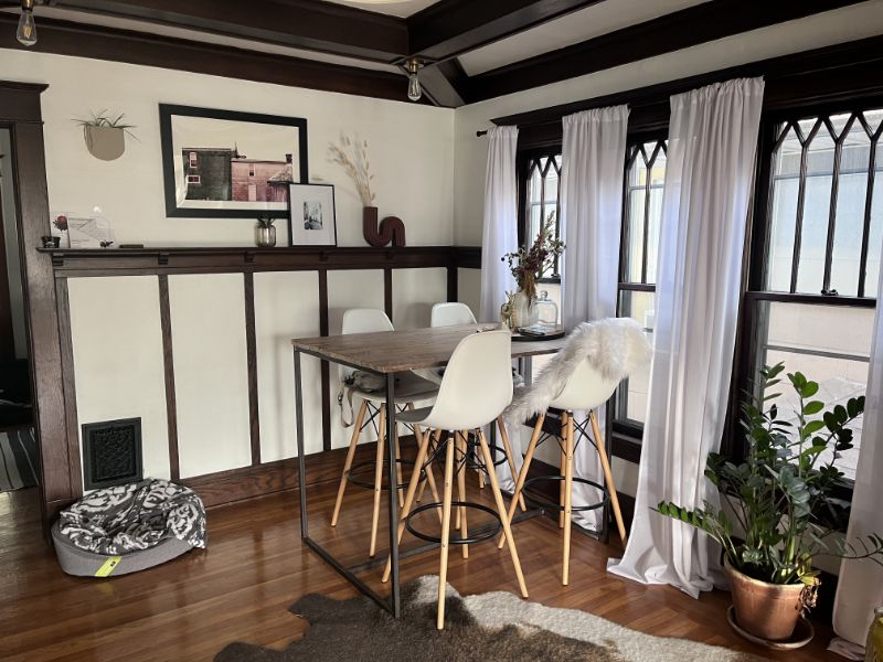 Bright Upstairs Unit  in Vibrant North Buffalo - Photo 8