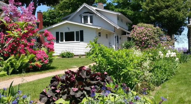 Lakefront home on Grandview Bay - Photo 4