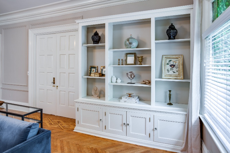 Renovated  Grand 1 Bedroom in Historic Neighborhood - Photo 6