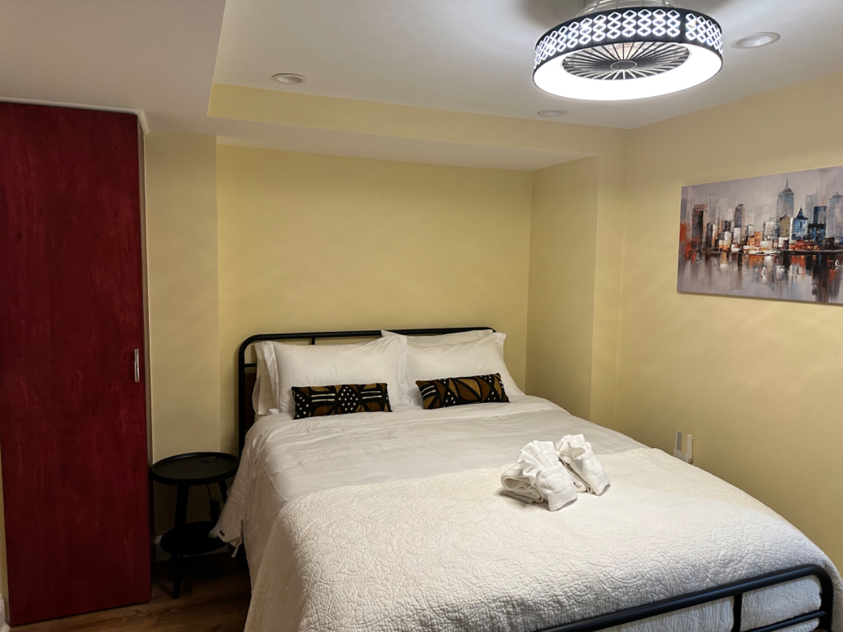 Stunning Fort Greene Haven Beautiful Apartment Ideal for Transit and Hospitals - Photo 4