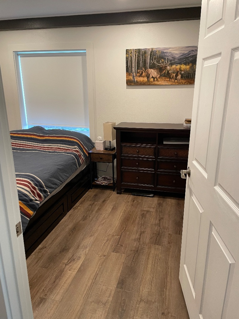 Complete renovation on a cute 2 bed 1 bath in town less than half mile from hospital - Photo 5