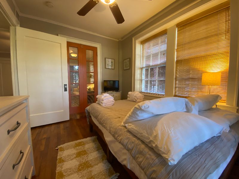 Forsyth Executive Rental - Photo 10