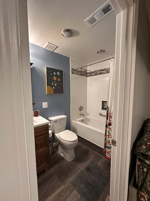 Spacious Room Available in Quiet Riverton - Photo 10