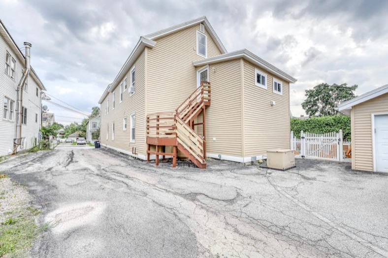 Beautiful 1 bedroom Apartment in Downtown Rutland - Photo 11