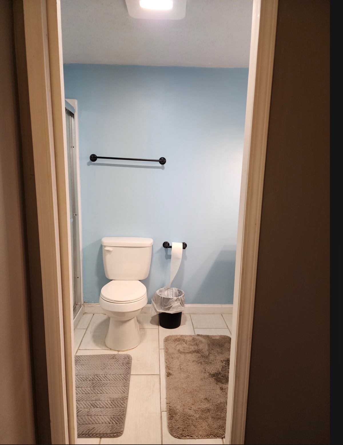 RIVERFRONT CONDO- MINUTES FROM MULTIPLE HOSPITAL SYSTEMS- WALK PATH- CAPITOL - Photo 10