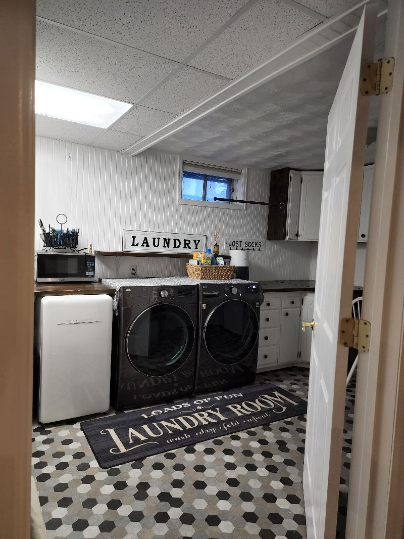 Basement Apt - Photo 3