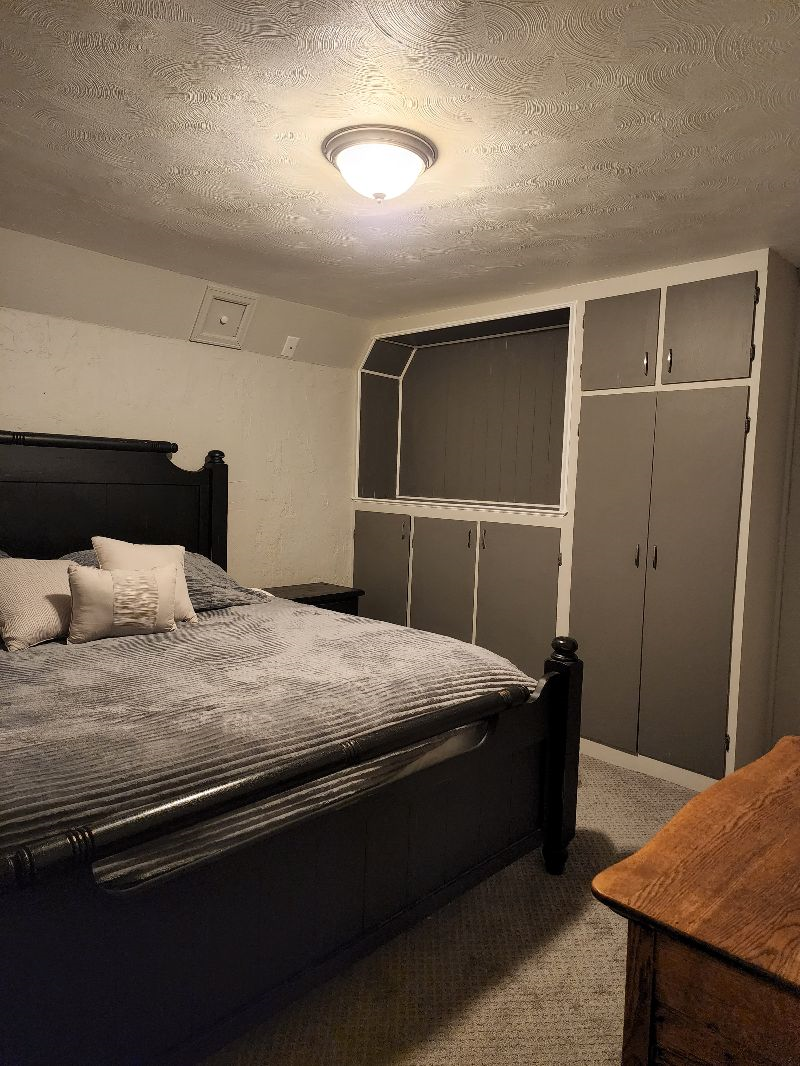 Basement Apt - Photo 5
