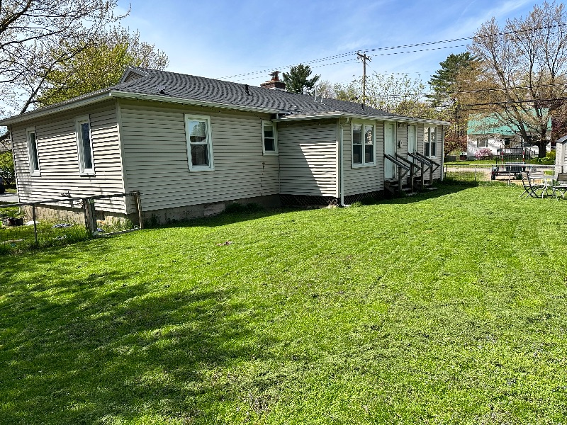 2 Bedroom within 2 miles from UVMMC -in unit W/D - Photo 8
