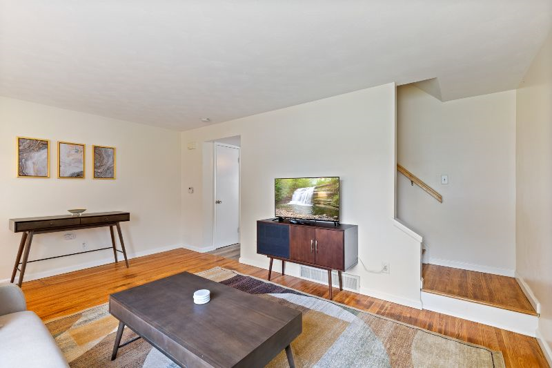 2 Bed 2 Bath Home in Safe Neighborhood - Photo 3