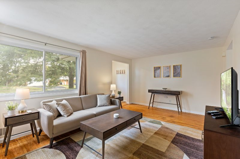 2 Bed 2 Bath Home in Safe Neighborhood - Photo 4