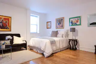 Historic Striver's Row Apartment - Photo 5